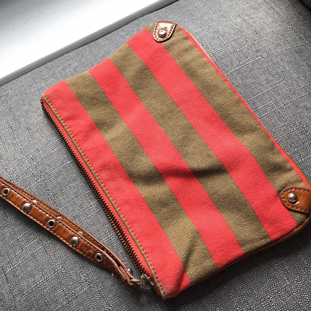 Purse - Picture 2 of 4